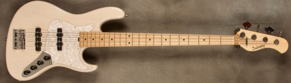MODEL: 4-22 Will Lee,
SERIAL: #8442,
FINISH: Transparent White,
BODY: Chambered Ash,
WEIGHT: 7.48 lbs,
NECK: Maple with thin matte nitro finish and 12" radius, 1.45" nut width,
FINGERBOARD: Maple,
PICKGUARD: White Pearl,
HARDWARE: Chrome,
PICKUPS: Sadowsky Single Coils in 60's Location,
PREAMP: Sadowsky preamp with vintage tone control and mid boost circuit